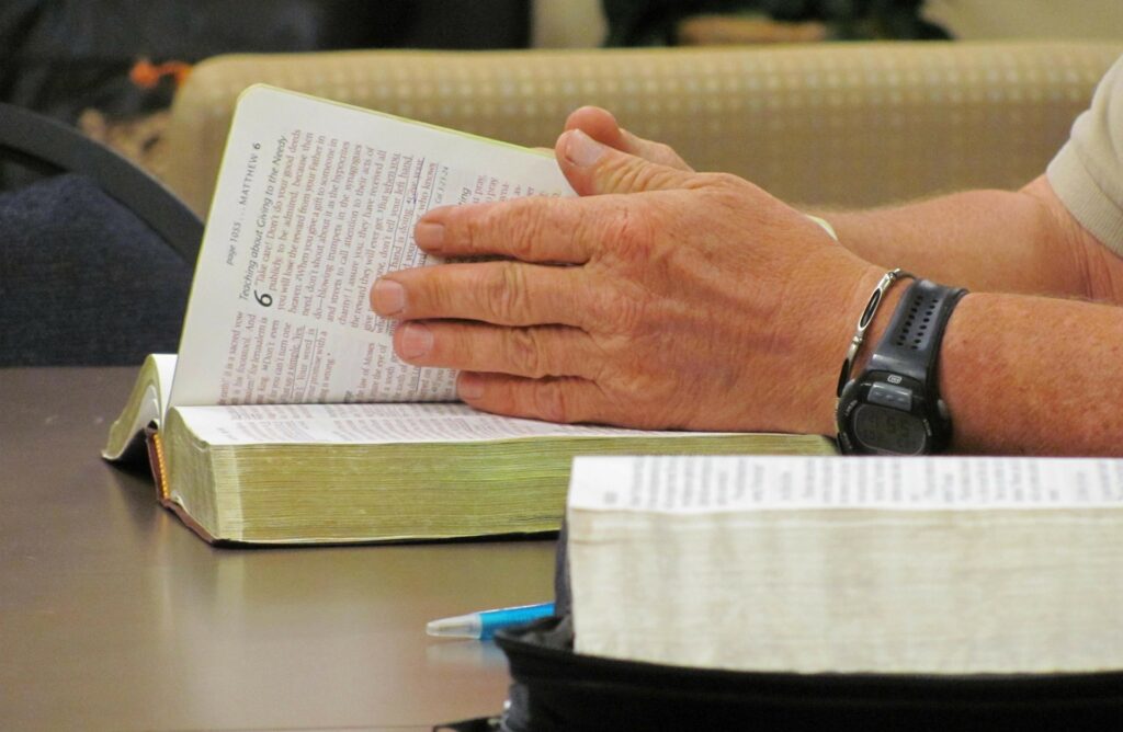 Verses Discernment